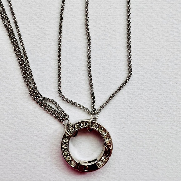 1x triple stainless steel chain with round carabiner 18” - Picture 3 of 16